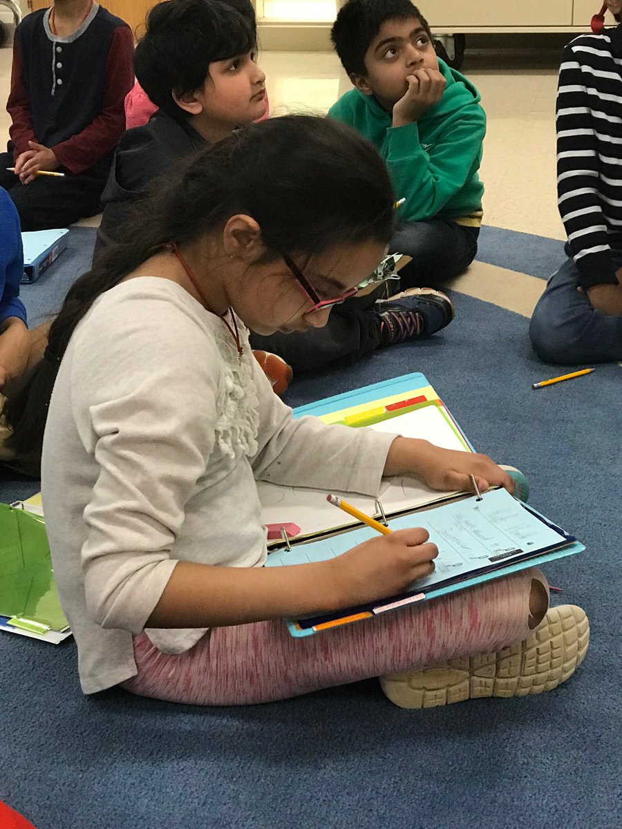 MegyHill's tweet photo. Officer Van Wagner was a great resource for 2nd Grade ACT students.  Lots and questions and strong collaboration.  Students are working hard to research problems in our local community.   Can’t wait to see their plan of action!
#masonmoment https://t.co/ETAsMYp2SU