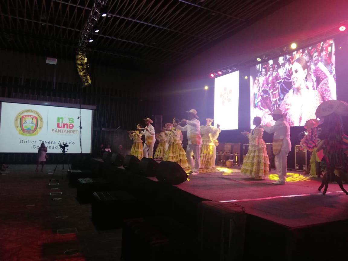 CanalTRO's tweet image. #Entretenimiento / En el centro de convenciones #Neomundo se realiza el lanzamiento del Festival de la Leyenda Vallenata 2019, donde se presentan algunos de los reyes vallenatos #CanalTRO