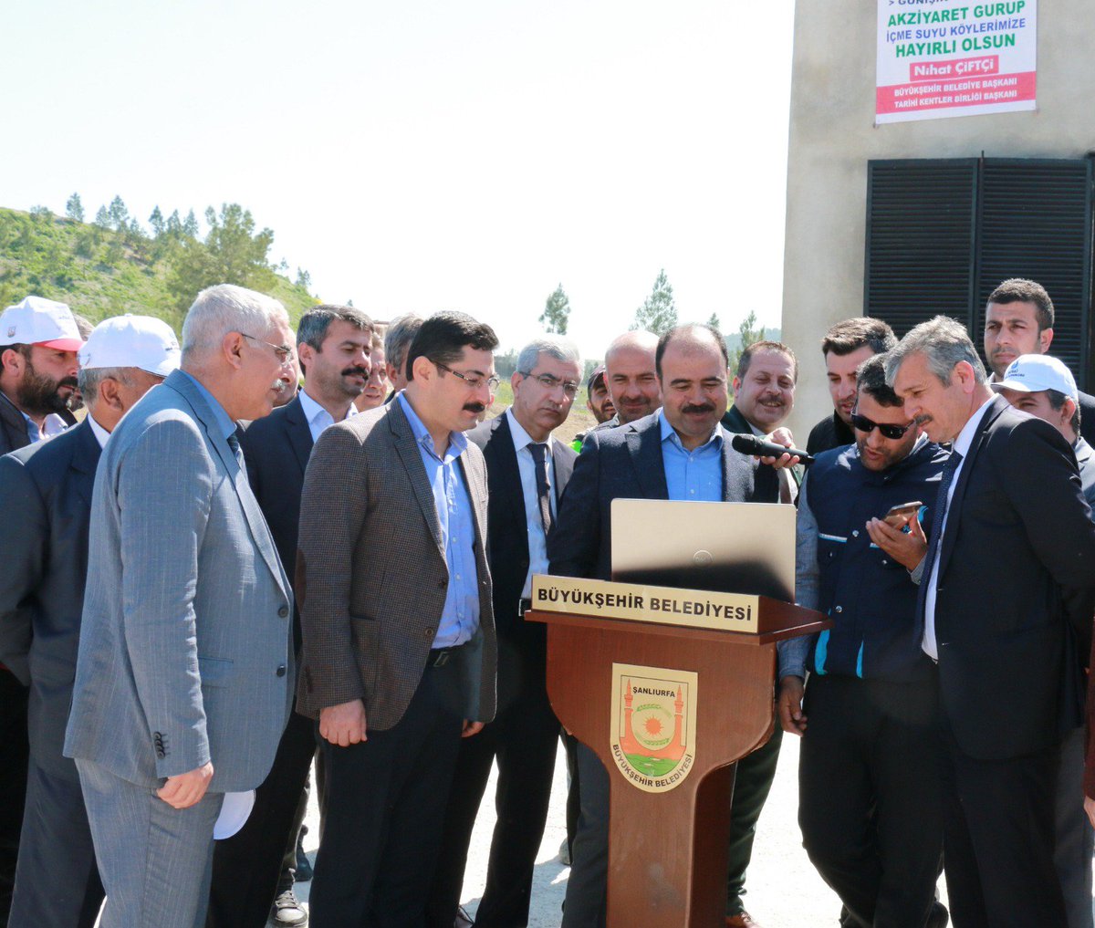 suskigm's tweet photo. AKZİYARET GRUP İÇME SUYU PROJESİ'NDE SONA DOĞRU

Şanlıurfa'da altyapı anlamında kalıcı hizmetler üreten Şanlıurfa Büyükşehir Belediyesi, Akziyaret Grup İçme Suyu Projesi'nde bir etabı daha tamamladı. 

@nihatcftc @mehmethamdius https://t.co/rrN94o8x0a