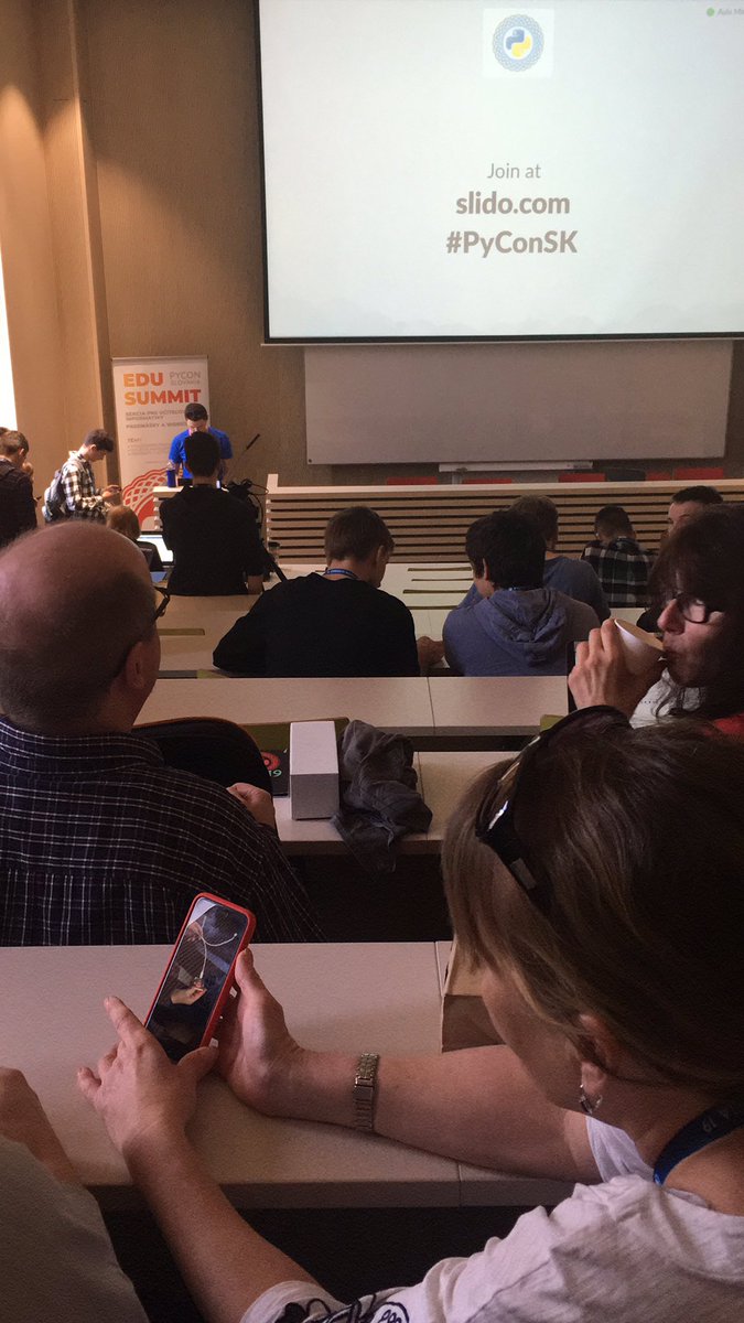 robimeit's tweet image. Na #pyconsk2019 začíname s prednáškou Učíne s Hardvérom a finále SPyCup, Marek Mansell