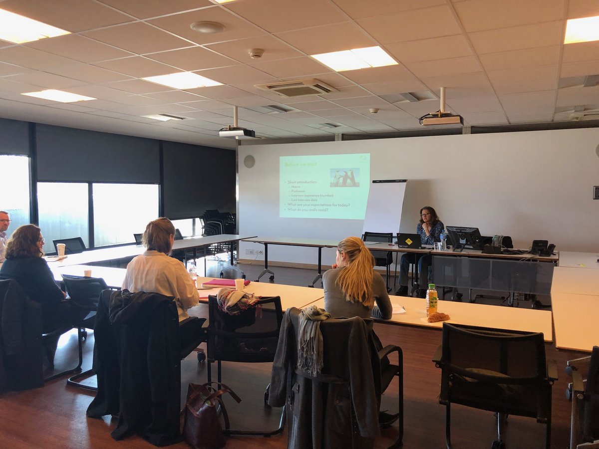 UnigeCareer2's tweet photo. Career2 workshop starting now on the topic of « Difficult interview questions » https://t.co/yAvbsRoAtH
