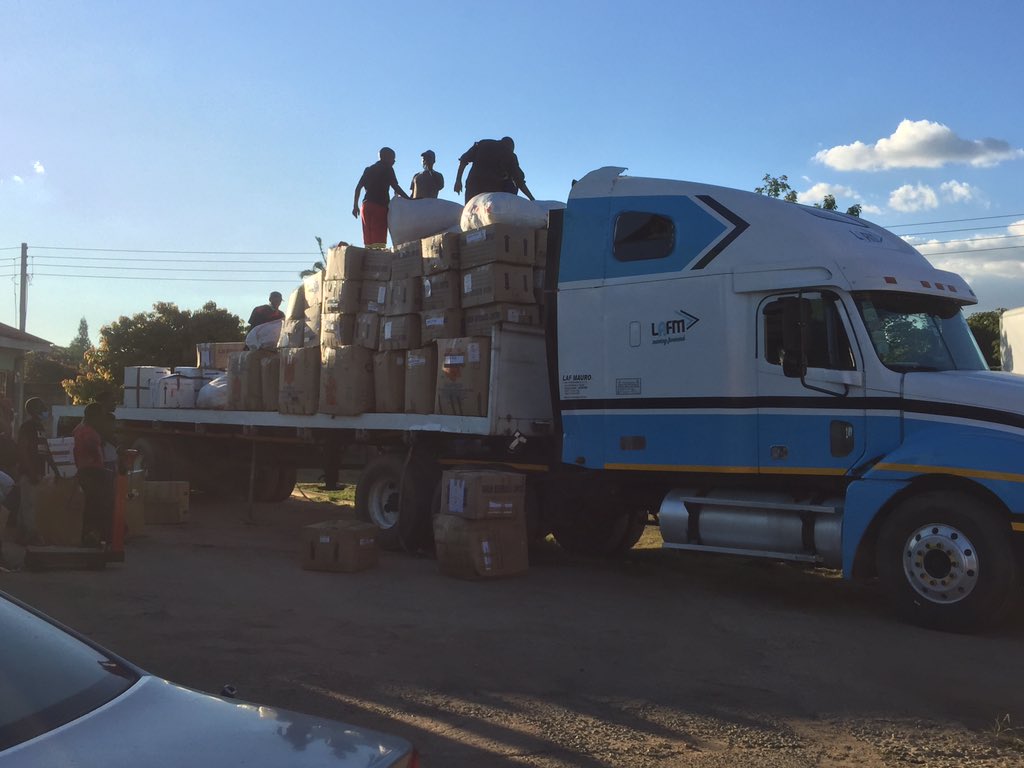 Munopaj's tweet photo. Packing of relief packs at ZAOGA Braeside yesterday truly Zimbabwe has responded to the call! https://t.co/3jfJf2pnCa