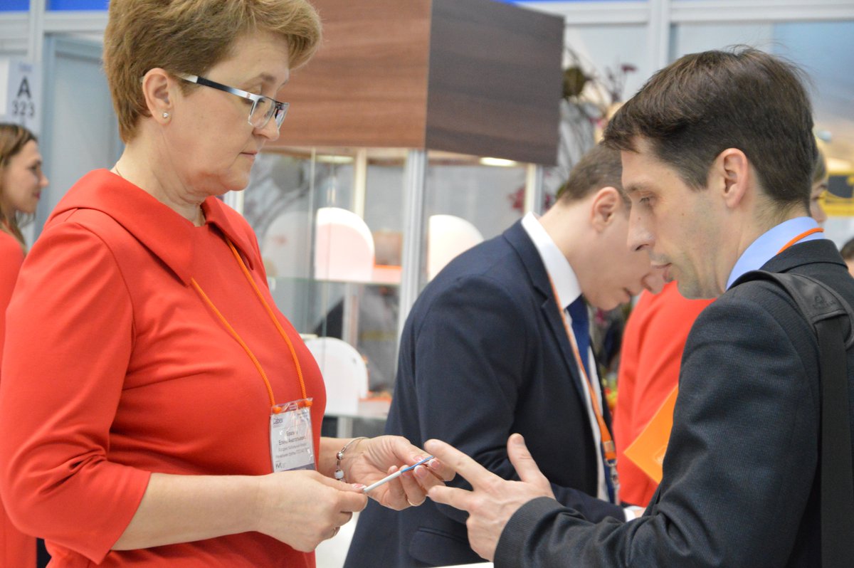 electrokabel's tweet photo. Главной темой стенда #ХолдингаКабельныйАльянс на выставке #Cabex стало качество кабельной продукции. На заводах компании внедрена  уникальная система контроля качества материалов, полуфабрикатов и  готовых изделий. не забыт был и юбилей "Электрокабеля")) https://t.co/7YYMJFTasj
