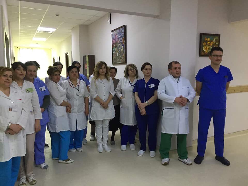 ADaoulatian's tweet photo. Conférence hier du Dr Davit Ishkhanyan de l’hôpital d’Oncologie de #Stepanakert capitale de la République de Artsakh dans les salons de l’#UMAF #Lyon.
Technologie et accès aux soins au rdv
Merci au @CLCCLeonBerard qui accueille le Dr Ishkhanyan pour un stage d’observation. https://t.co/ANcRBXnAE0