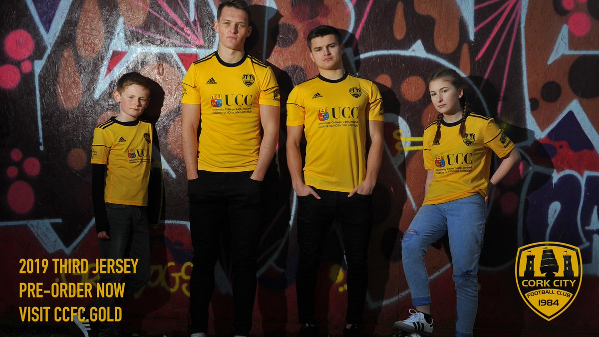 CorkCityFC's tweet photo. PRE-ORDER NOW 💛🖤💛

We're delighted to unveil our brand new @adidas gold shirt, available now to pre-order online from https://t.co/moFzP0KcNA !

Read more:
https://t.co/58HgLfhRc9

#CCFC84 #YourCityYourShirt #HereToCreate @adidasUK https://t.co/TgEl2jQviW