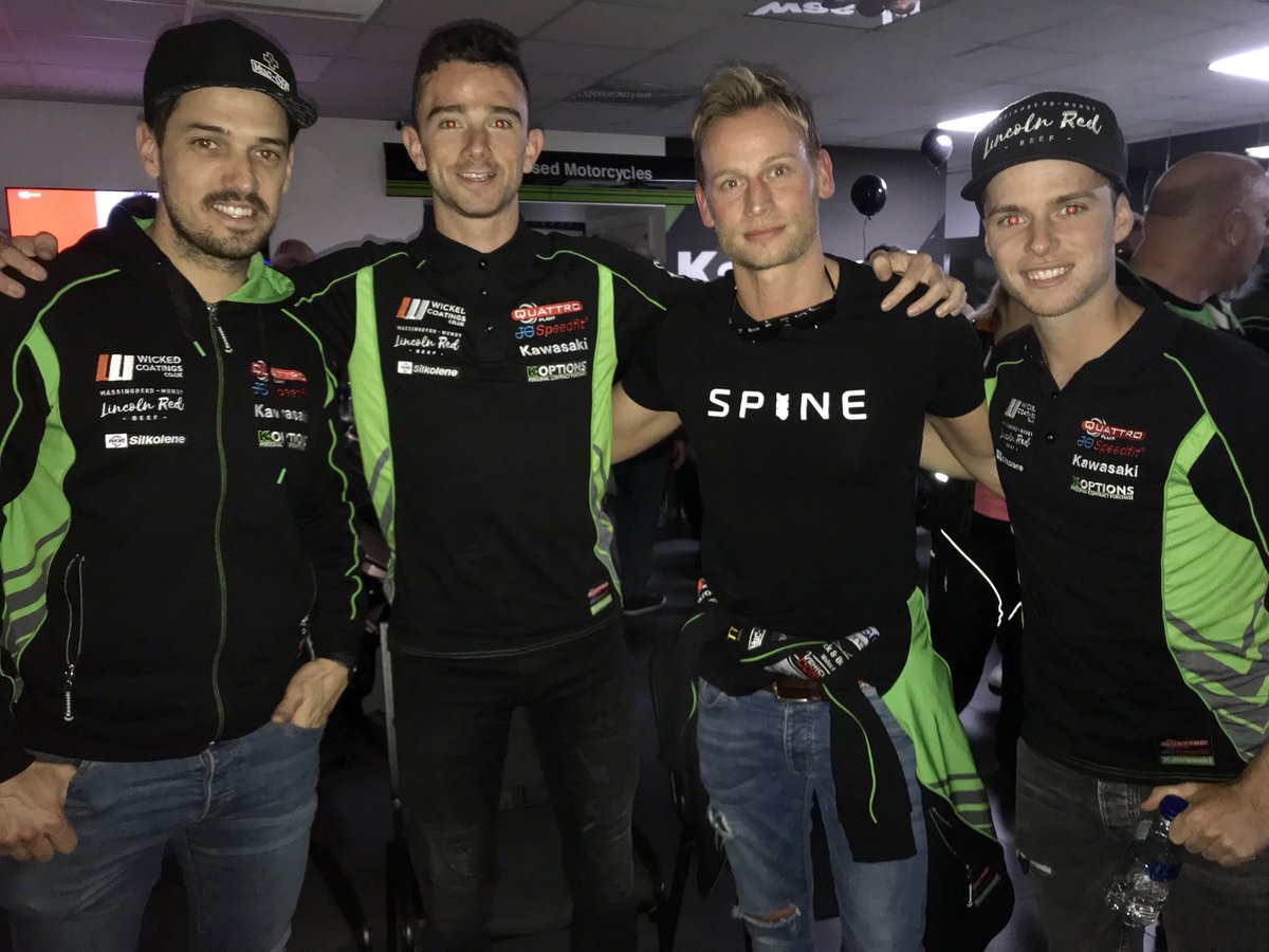 EyewearTy's tweet photo. @SPINE_OPTICS was delighted to join @QuattroKawasaki @GIrwinRacing @BenCurrie61 &amp; @Jimbohillier37 for #Kawasaki #Bournemouth’s team🚀with owner #PeteExtance’s🕶👓

#SpineEyewear wishes you all success in the season ahead #BSB #IOMTT #NW200 #Superbikes

#TeamGreen #KawasakiQuattro https://t.co/TmJa5ReiNw