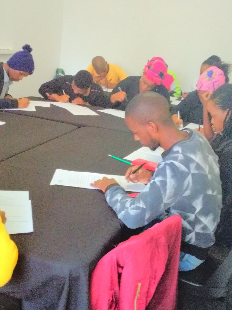 lba_rsa's tweet image. Trainees writing their test today before the session ends
#InRadioWeTrust #StrivingForRadioExcellence #TheFutureOfRadio