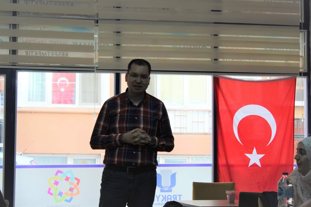 Trakya Üniversitesinde öğrenim gören 14 farklı ülkeden gelen uluslararası öğrenciler ile Şehit Ressam Hasan Rıza Kitap Kahve de Kardeşlik Kahvaltı Programı gerçekleştirildi.
<a href="/gencliksporbak/">Gençlik ve Spor Bakanlığı 🇹🇷</a> <a href="/MUHAMMETCARTI/">Muhammet Ecevit Carti</a>