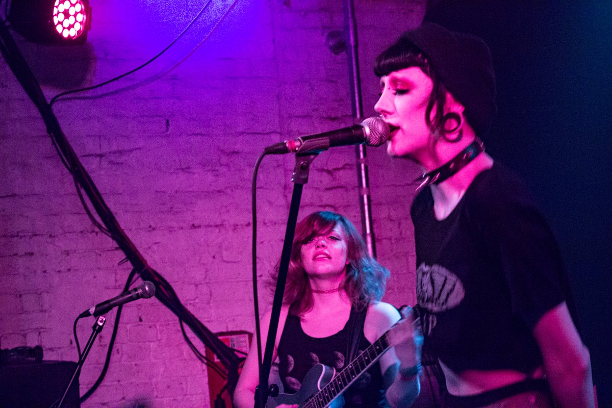 ladyfuzz (@ladyfuzzzine) on Twitter photo Supports for our @WarOnWomxn in June are <a href="/BXTCHTHEME/">•BITCH•THEME•</a> and Dirty!
Grab tickets from dice or our online store:
ladyfuzz.bigcartel.com/product/war-on…
dice.fm…/3k69v-war-on-women-6th-jun-green-door-sto…
🖤 Supports for our @WarOnWomxn in June are <a href="/BXTCHTHEME/">•BITCH•THEME•</a> and Dirty!
Grab tickets from dice or our online store:
ladyfuzz.bigcartel.com/product/war-on…
dice.fm…/3k69v-war-on-women-6th-jun-green-door-sto…
🖤