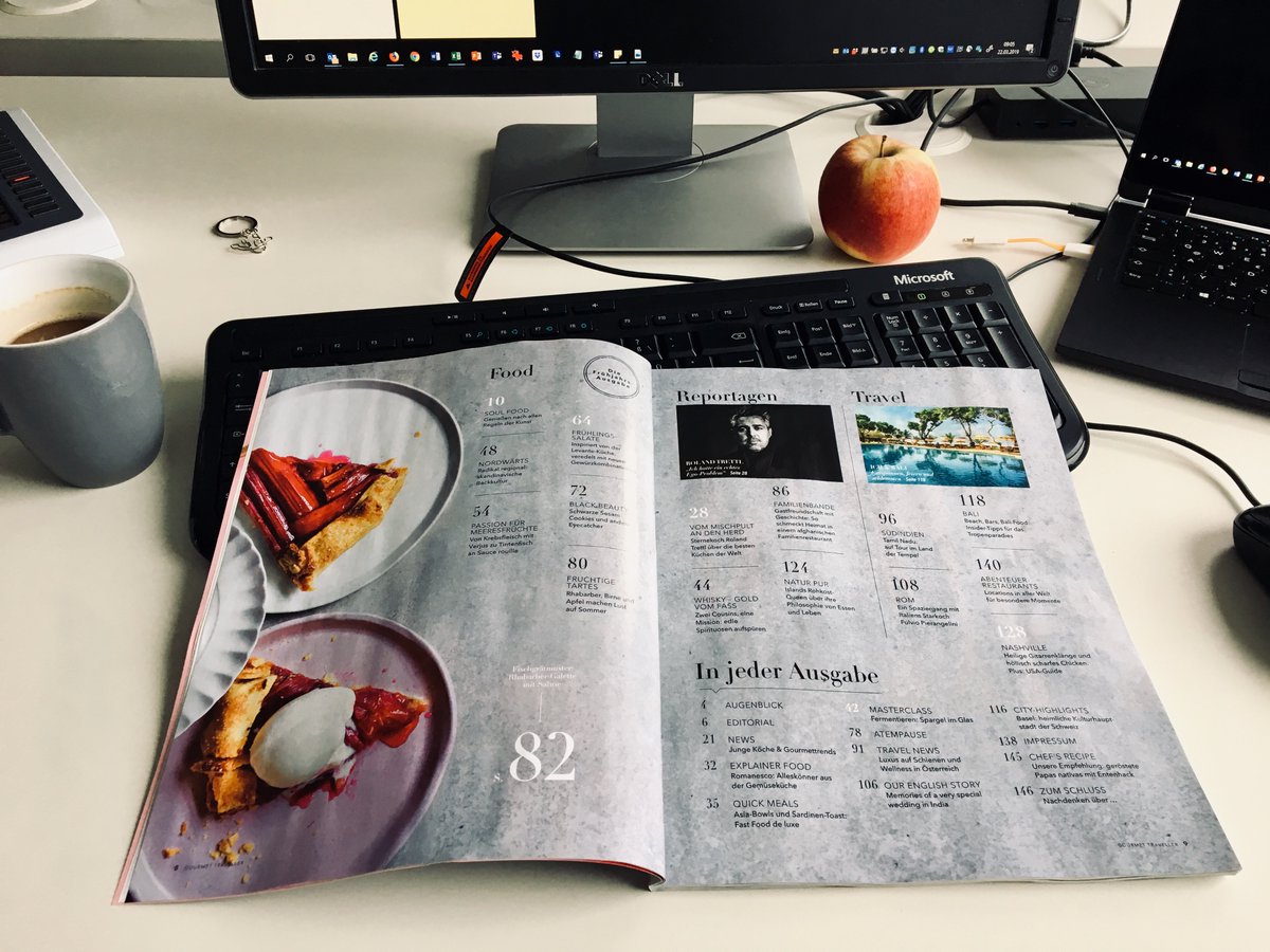 bauermedia_GER's tweet photo. Stillleben einer #Food-Zeitschrift.  Die #GourmetTraveller ab heute im Regal! 🙂🍴🌏

🆕 Zum Markenprofil: 
https://t.co/ujltUYf62b
📲 Zum Instagram-Auftritt: 
https://t.co/swTyzQjRDj
ℹ️Zur Presseinfo: 
https://t.co/C5X4vB3h13 https://t.co/PsYV4nypde