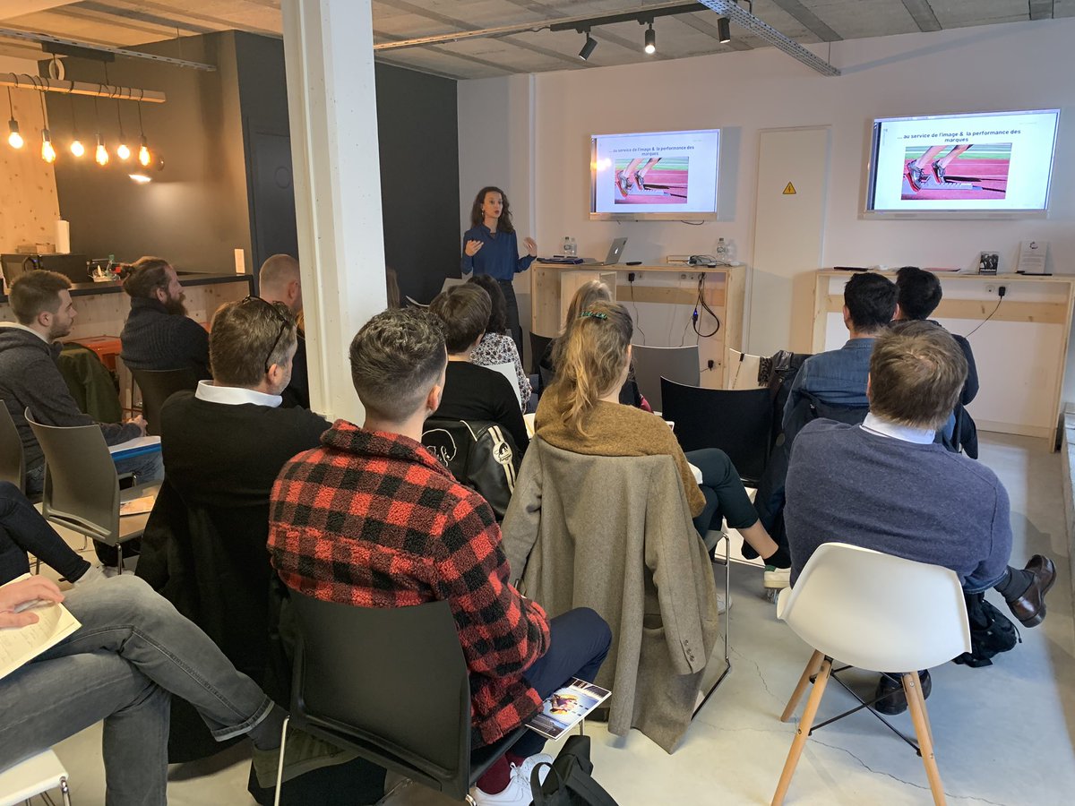 laetitiat's tweet photo. #MatinaleXXL avec @CometMedias : @MonetRP parle de #socialdata ce matin et évoque les nouveaux enjeux de business pour les marques ! #DataAnalytics #relationspublics #monetRpRocks https://t.co/cPee6KxaLh