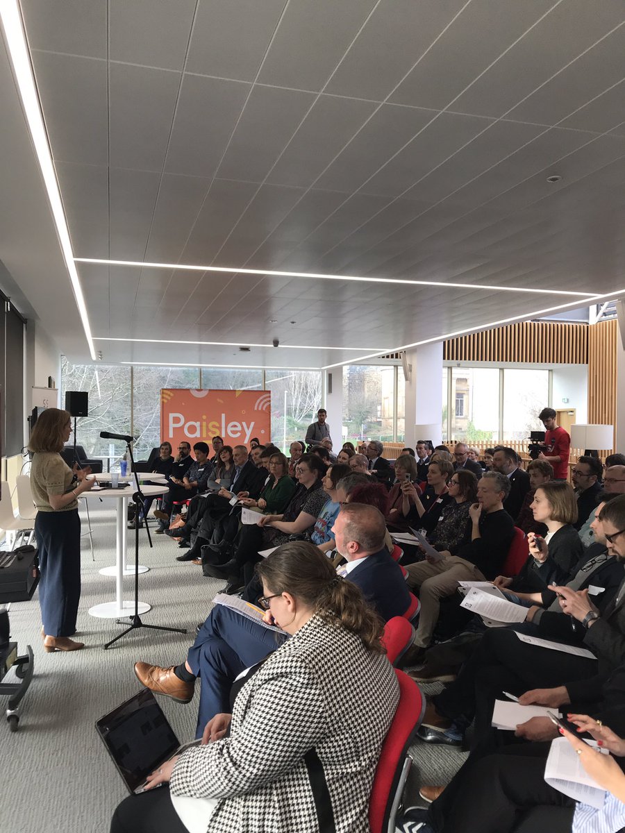 gaylemcpherson_'s tweet photo. A great launch of the new @CCSE_UWS w @Leonie_S_Bell chairing last night, great panellists and discussion from the audience @CreativeLondon @msmandymcintosh @ProfKateOakley @UniWestScotland #CCSELaunch #FuturePaisley https://t.co/7a0NpZxFXS