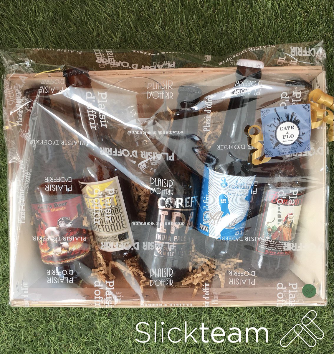 SlickteamFR's tweet photo. 🎯Dernière journée sur le @breizhcamp pour la @slickteam, dernière chance de gagner!!! 🔫🍻🍺
@breizhcamp #geekingdays #peoplefirst #technocentric #geek #fun #developpement #developpeur #fullstack https://t.co/J3JM9NoJZz