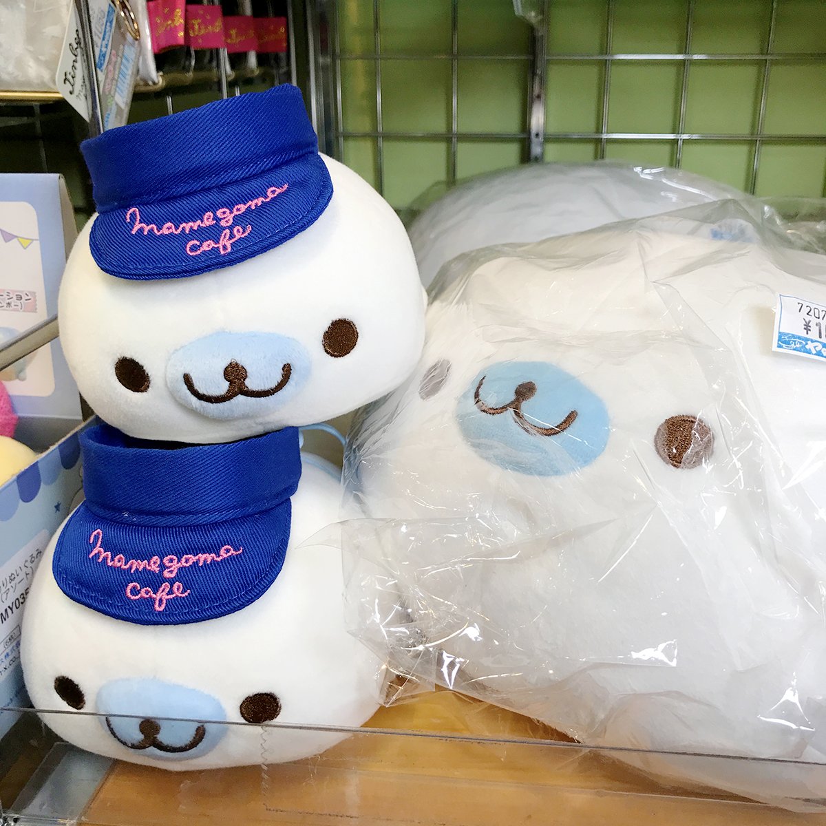 地階売場に新入荷🎵 サンエックス まめゴマ「まめゴマカフェ」テーマ