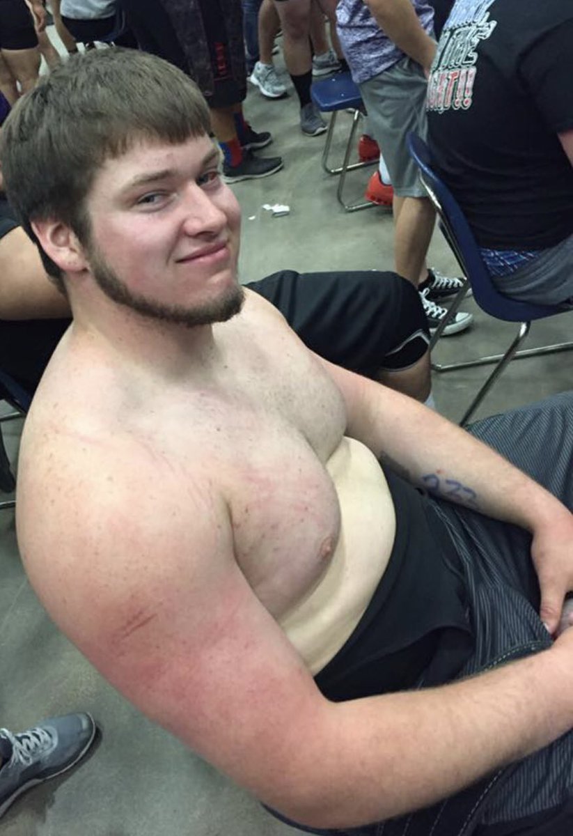 68_scotty's tweet photo. @KodyRussey THSPA Undisputed King of the Deadlift.
#740
#PULLTOWIN https://t.co/wmh5LKCgA3