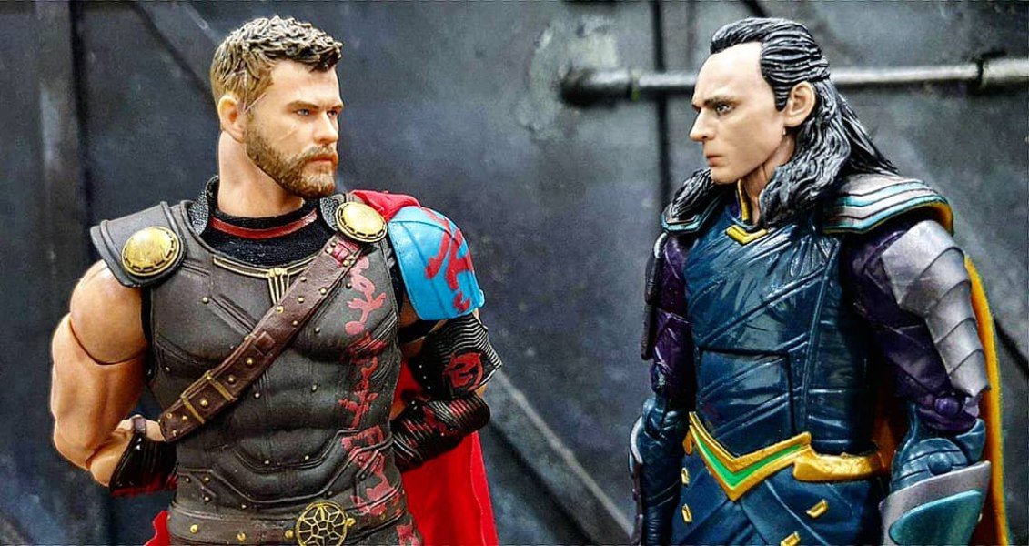 MarvelousNews's tweet photo. #MarvelousNews #PhotoOfTheDay - @mezcotoyz #One12Collective @thorofficial #Ragnarok #GladiatorThor and @Hasbro #MarvelLegends #Loki In Let's Do "Get Help" By #NikolasMorningstar
https://t.co/SZZmQN83sI https://t.co/F7qHf57a7G