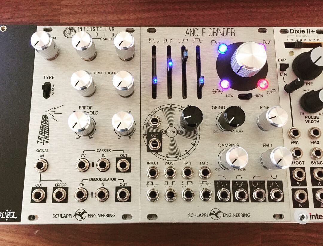 boutiquepedalny's tweet photo. 😄Happy Schlappi Time
@boutiquepedalny
⚡️ハッピー シュラッピー タイム💥 コイツらヤバいよ!
#schlappiengineering #interstellarradio #anglegrinder #modularsynth #oscillator #waveshaper #filter #effects #モジュラーシンセ
Thx to @schlappi_engineering 👏👏👏
https://t.co/TxQ8blpicv https://t.co/lNqxtHi1uW