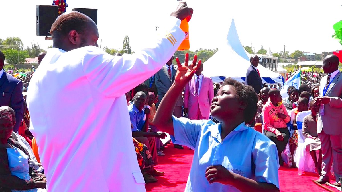 muyalechris's tweet photo. Woooiiiiii #LetitbeKnown that with these tangible evidence and the profound word preached, we believed and followed thus no one can by no means convince us out of it #WordsOfWisdom #NairobiWordExplosion
#MightiestProphetInNairobi #CentralPark
We are in to stay https://t.co/Aeelkm3Uom