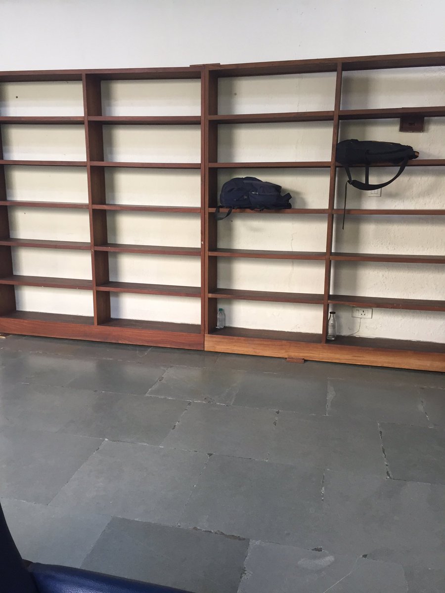 narayani_basu's tweet image. When you’re one of two losers at the library on Holi weekend 😒

#Deadlining #AcademicTwitter #twitterstorians