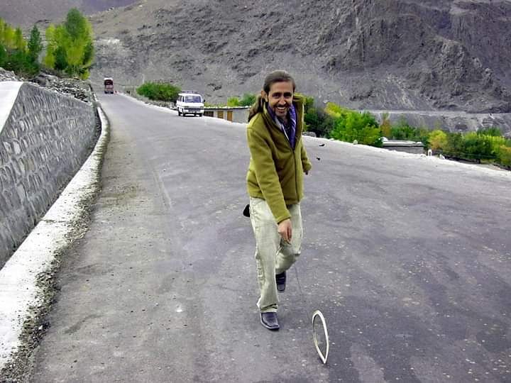 mastyomi's tweet photo. Again I had a chance to remind my childhood memories .
.
.
.
.
.
.
.#childhood  #childhoodmemories #hairstyles #haircut #hairforman #mansfashion #beard  #bearedman  #throwback  #mountain #hussainigojal #hussainivillage  #paradisehussaini #gojalvalley #hunzavalley https://t.co/dbOrNtiwW9