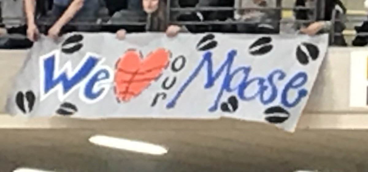 Game time!! 🏀🏀 #akmadness2k19