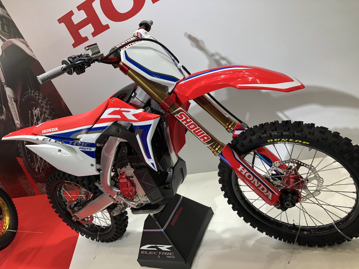 dirtsports_edit's tweet photo. CR ELECTRIC PROTO
実走可能で近い未来、コースで走る姿が見れるかも!?
#TMCS2019 #HondaMCS2019 #crelectric https://t.co/9NeQyN8Utp