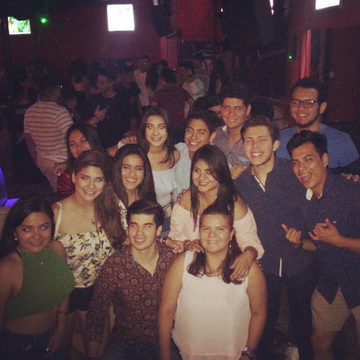 bar_copas's tweet photo. SpringBreak 🖖🍻
.
.
.
.
@djhernandez505 😎
#jinotepe #copas #copasbar #Juernes #springbreak https://t.co/QnRUyyAQ5y