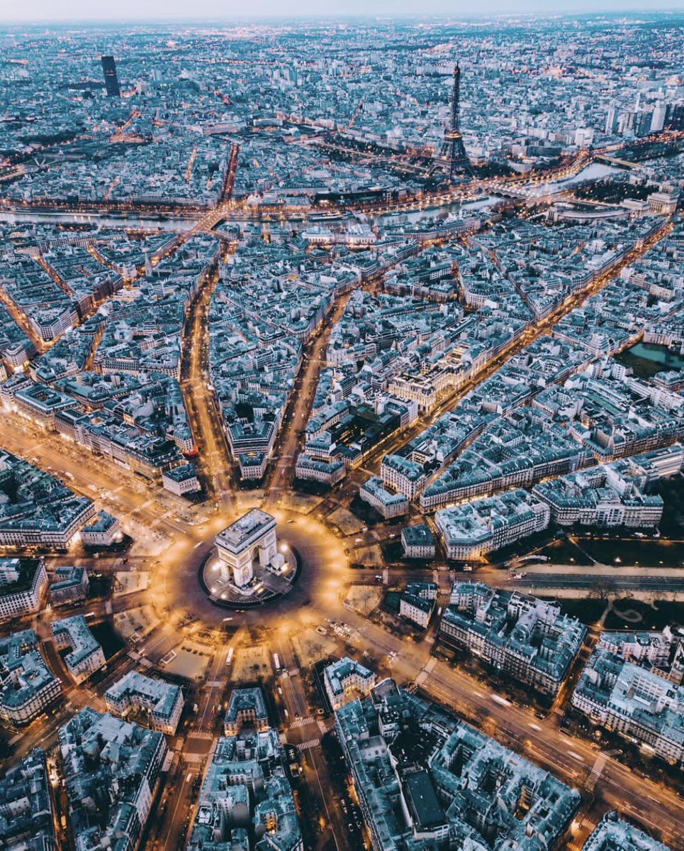 perfectplacessx's tweet photo. Paris, França https://t.co/RgVm5ZXeJQ
