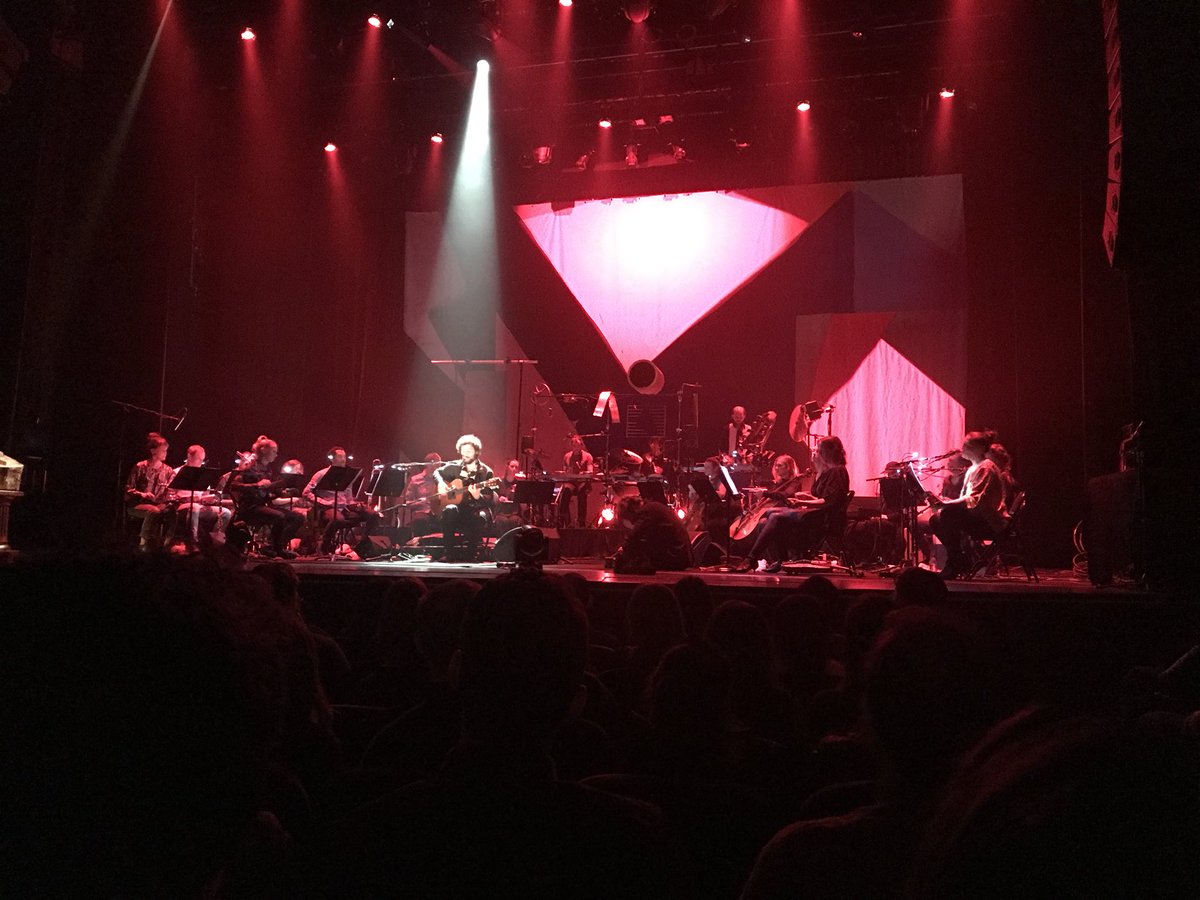 _marcobuccelli_'s tweet photo. I went to the #apollotheater to see #josegonzalez and #thestringtheory with pain in my arm because of green card shots and left with pain in my wrist due to my bracelet and the fact that I couldn’t stop clapping. Wow, you guys. What a show. #brilliantshow #music #livemusic https://t.co/B1z5whszV3