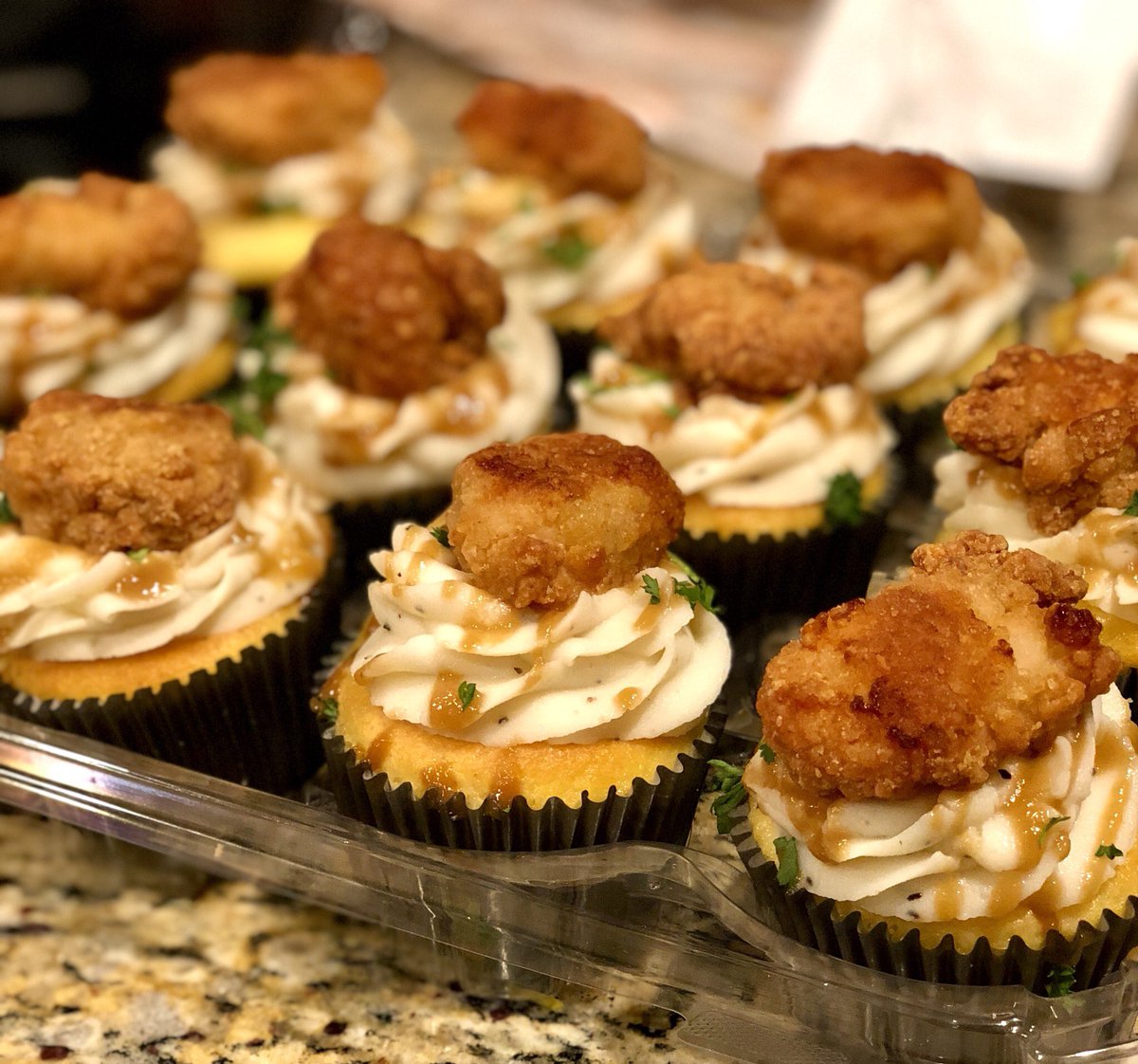 Cornbread cupcakes with mashed potatoes