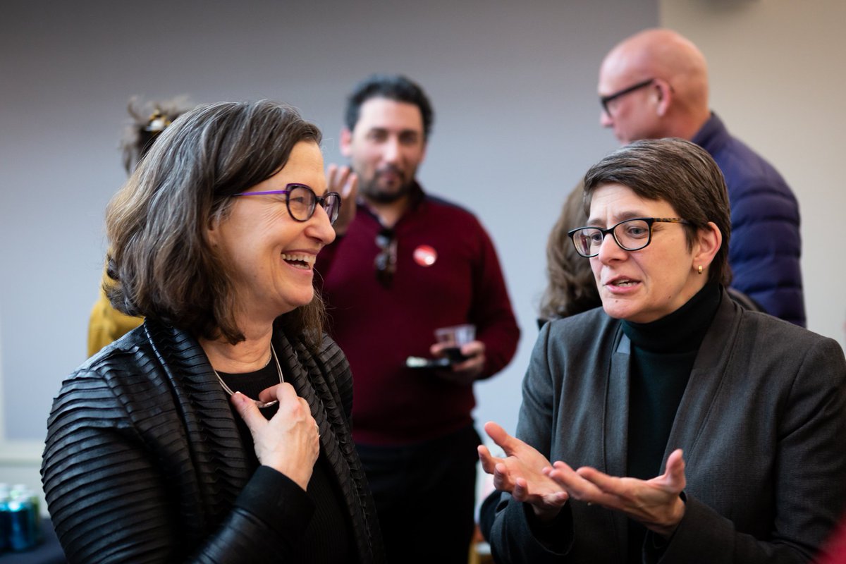 UICHumanities's tweet photo. Photos from #BonnieHonig's lecture at the #UICHumanities are available on our Facebook (https://t.co/mCODwBsOrn)!
Ignore them? I #PreferNotTo
#VisitingFellow #Bartleby #Refusal https://t.co/IA3Y1wMl31