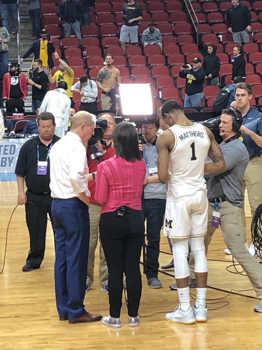 blackmore5195's tweet photo. What a great day in Des Moines! Wolverines advance and I had great seats and great Michigan fans all around me! #stompthechomp #GoBlue @NolanStribe https://t.co/UbwwJp3W3r
