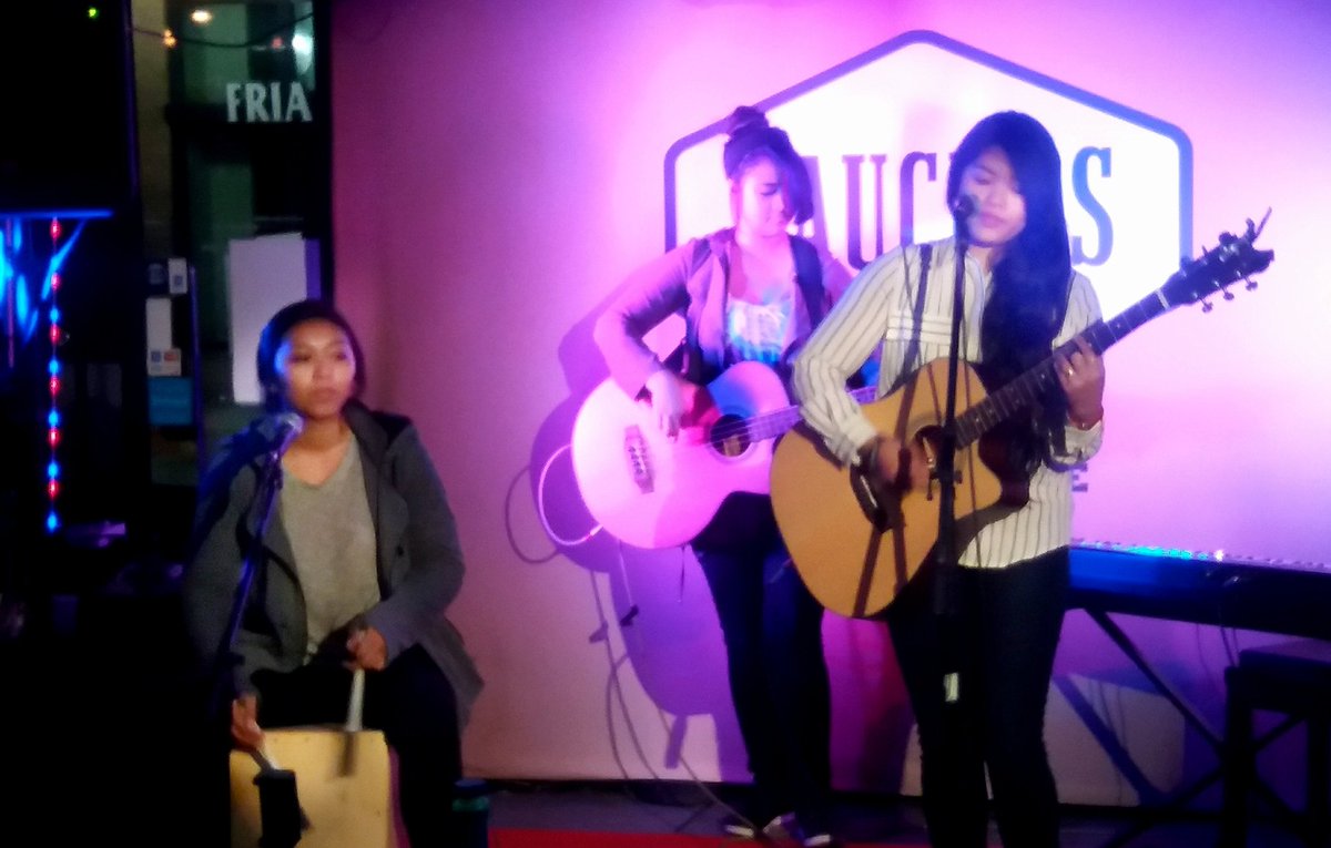 RAMEKEGA's tweet photo. Our Thursday night...
#tbt #DoWhatYouLove #livemusic #SunliteInstruments #PerformonyCorp #bands #originalsongs #musicianslife https://t.co/lLaCp5w19F