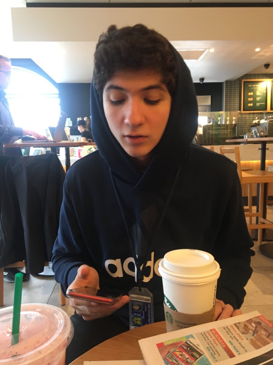 notcharli13's tweet image. 👁👄👁 #instantnut