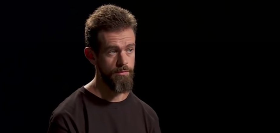 DiarioBitcoin's tweet photo. CEO de Twitter anuncia que Square busca desarrolladores cripto y pagará salarios en Bitcoin https://t.co/f8EWxT4sa4 https://t.co/cH2FFSEn7a