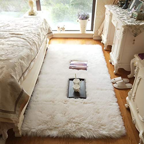 Lavish Lavish On Twitter Noahas Luxury Fluffy Rugs Bedroom