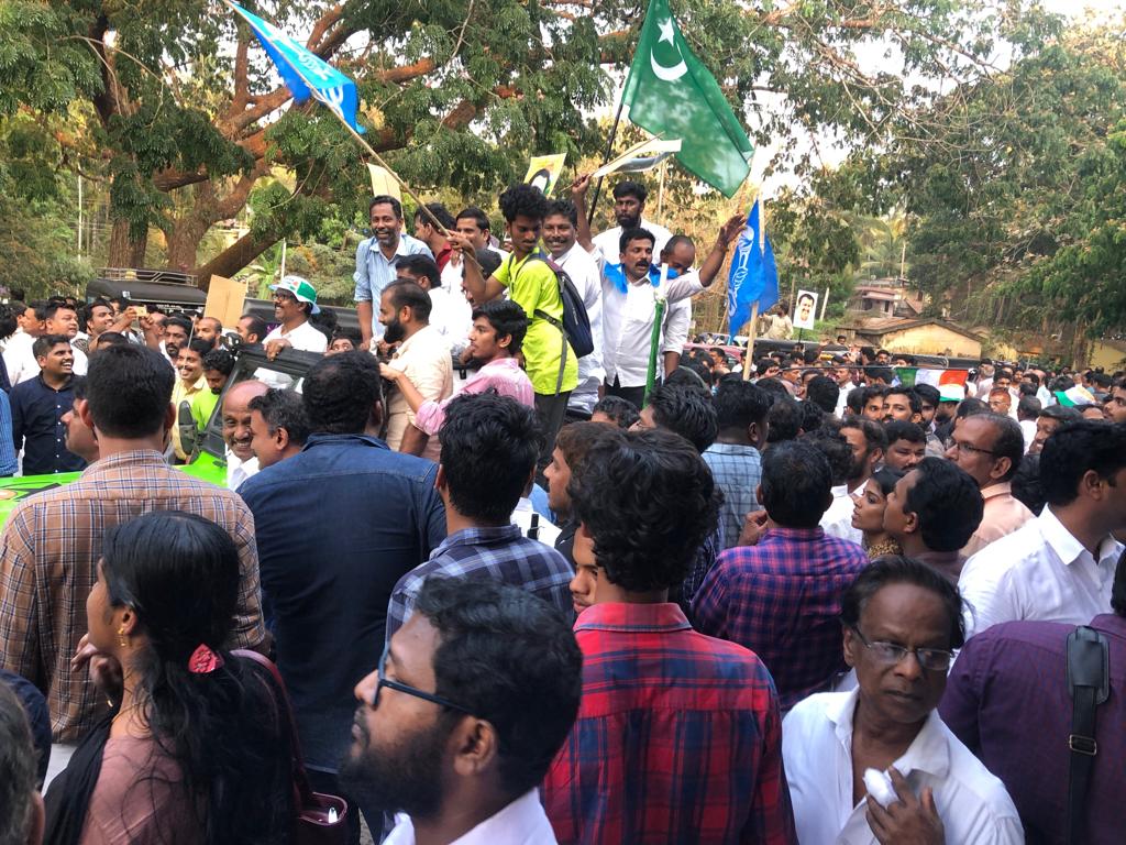 PkShahel's tweet photo. Leader KM @Vadakara
#VoteForUDF
#VoteForKM https://t.co/bJOYzfVcS8