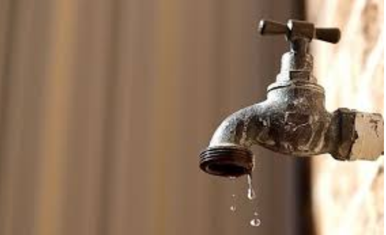 F4CAP's tweet photo. In #Pakistan water availability has dropped from 5200 Cubic meter to only 1000. Do we consider this while using water ? On this #worldwaterday let us pledge to save even a drop everyday ! https://t.co/AkfO3U2ZqA