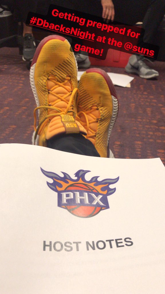 BauerOnTheMic's tweet photo. Caught up w/ my dude @kray1 before #DbacksNight at the @Suns game &amp; @DeandreAyton crashed the party! 😂 
(Must not have liked my #ASU shoes...)
#Photobomb https://t.co/e9bGIlW3ID