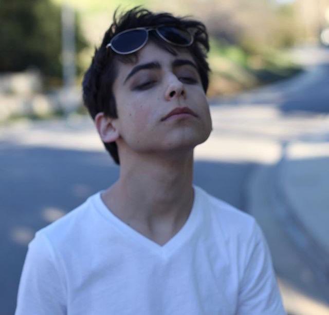 AidanEdits2's tweet photo. Wow! Congratulations! this project #BlueNeon love it! will boost your career just like you did with #TUA and #NickyRickyDickyAndDawn congratulations! seriously, I love you like many fans and well, I hope you read it8(♥️ @AidanRGallagher ♥️ https://t.co/AwF8BxwJwB