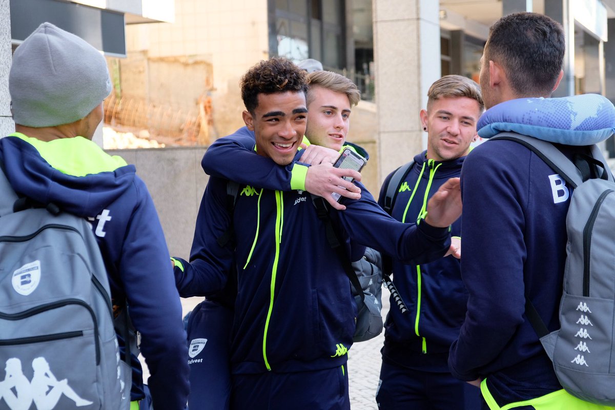 BidvestWits's tweet photo. It’s the end of our Portugal 🇵🇹 Tour! 

The boys have really shown their quality on this trip against tough opposition.

✅ 3 Wins
⭕️ 1 Draw
❌ 1 Loss

Obrigado Portugal 🇵🇹 it’s been great! 

#BidvestWits 🔵⚪️ #WitsInPortugal https://t.co/RAF6u3m4hE