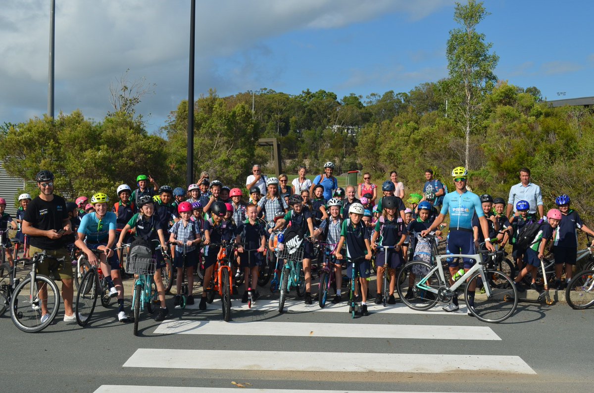 CouncilSCC's tweet image. Bike racks were brimming and pathways packed for #Ride2SchoolDay! 🚴🚴‍♀️ 

Shoutout to @PeregianSprSS's 410 riders (201 bikes, 209 scooters/skateboards)🙌

#healthysmartcreative #ride2school @aca_cycling @usceduau @bicycle_network @CyclingAus @bicycleqld #SunshineCoast