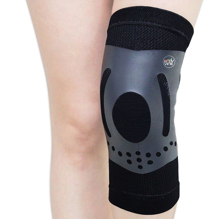 ［ Elastic Knee Stabilizer ］
This patented elastic and breathable knee brace features build-in targeted compression tapings with 360 degree seamless technique. 
#bodyvineindonesia 
#athletes 
#runner
#indobarian 
#indorunners