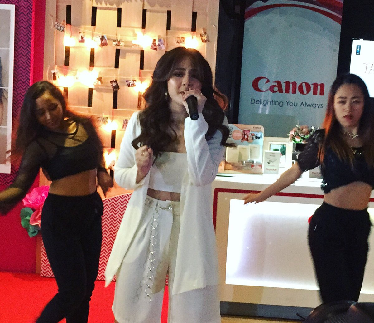 Push_Alerts's tweet photo. This  women's month, multi-talented Janella Salvador makes her much-awaited comeback to recording with an empowering single titled "Take It Easy" under Star Music. https://t.co/kmvVvg7rDK