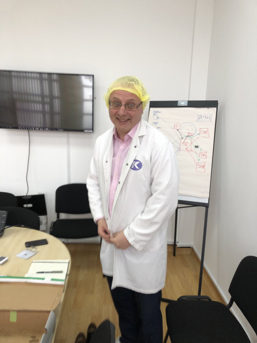 Mark Collier looking lovely before our factory tour with Kolak Snack Foods in Park Royal London yesterday. Great look Mark 😂