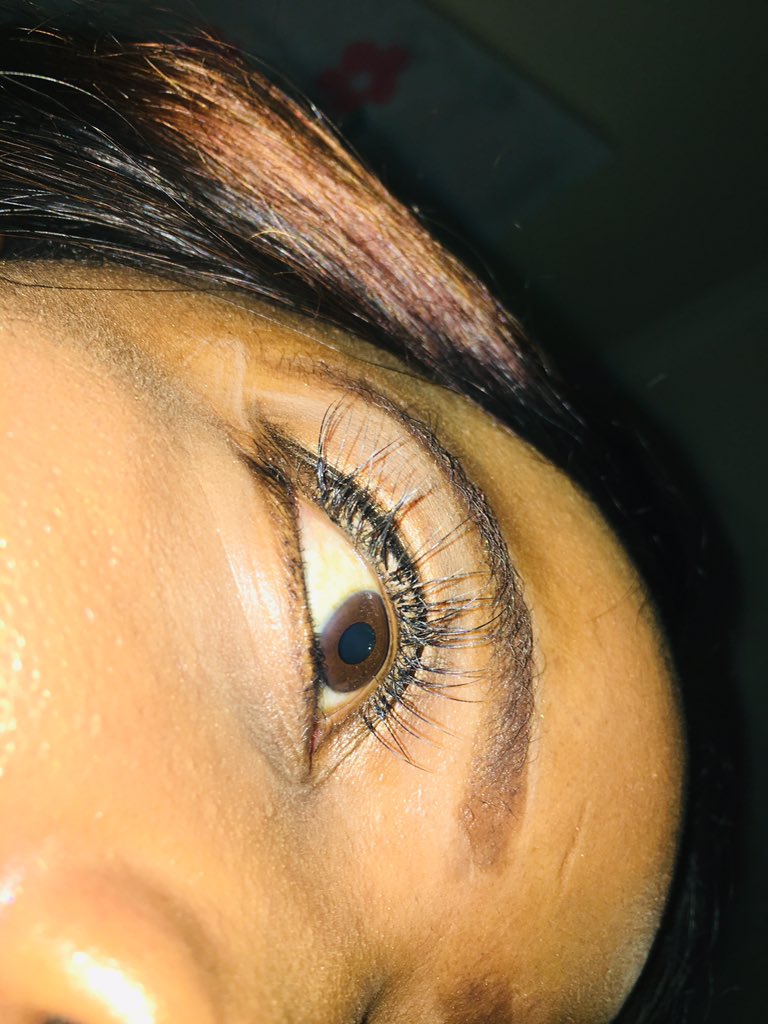 TriciaSiko's tweet photo. Good morning,my name is Tricia and I just qualified as a lash technician Iโm based in Durban and do house callls and currently charging r250 for a partial set of individual classic lash set!your support will be highly appreciated #MobileLashes (DMs are welcome) #girltalkza https://t.co/4QjN2AELnA