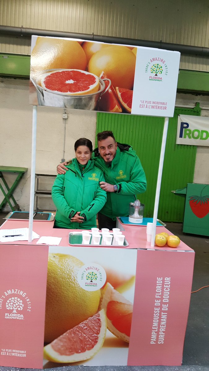 MIN_Angers's tweet image. Animation #pamplemousse de Floride #Floridagrapefruit ce matin au #MinAngers.  Dégustation, sourires et cadeaux à gagner. Merci à Ricardo et sa collègue pour cette matinée ensoleillée.  Vous revenez quand vous voulez !! C'est ça  l'ambiance du Min :) @Marchesdegros @FoodAngers