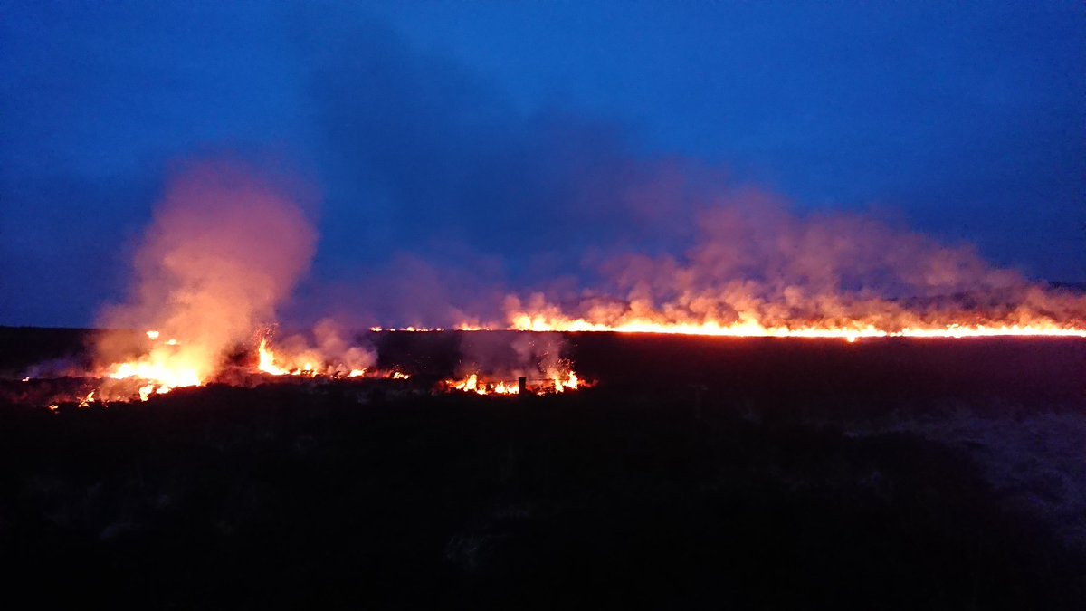 #saddleworthmore fires yesterday
 :( managed to call the fire brigade and get it under control