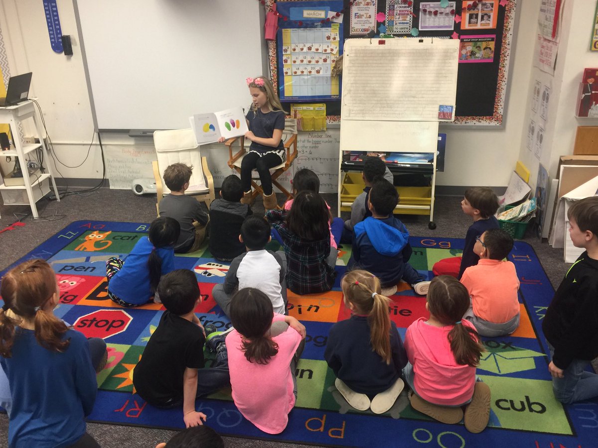 HugglerKelly's tweet photo. Mystery Reader, Glebe Fifth Grader, always a Huggler! https://t.co/aXJlybroNL