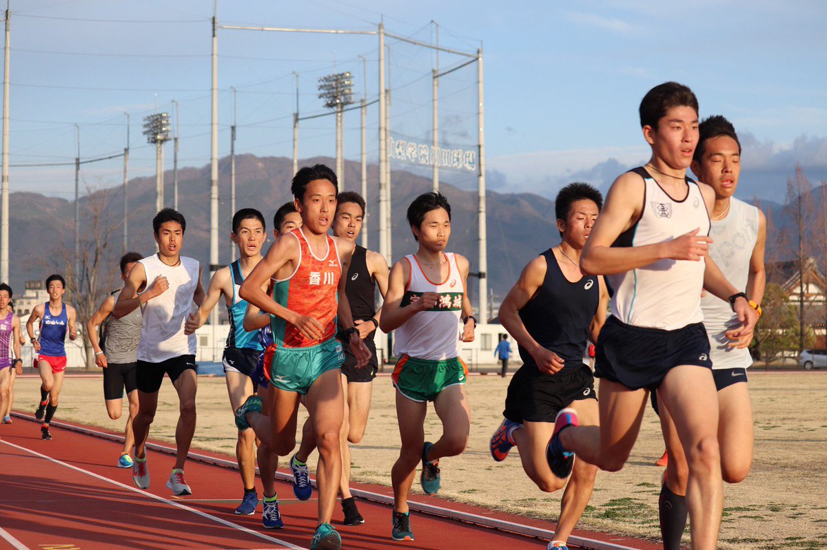 山梨学院大学陸上競技部 Sur Twitter 新入生も合流し 明るい雰囲気で練習が出来ました 練習終わりはみんなでストレッチ